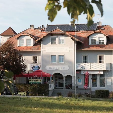 Hotel Bergkristall Schwarzenberg am Bohmerwald エクステリア 写真